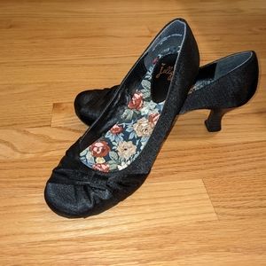 Jellypop Black Satin Dress Pumps